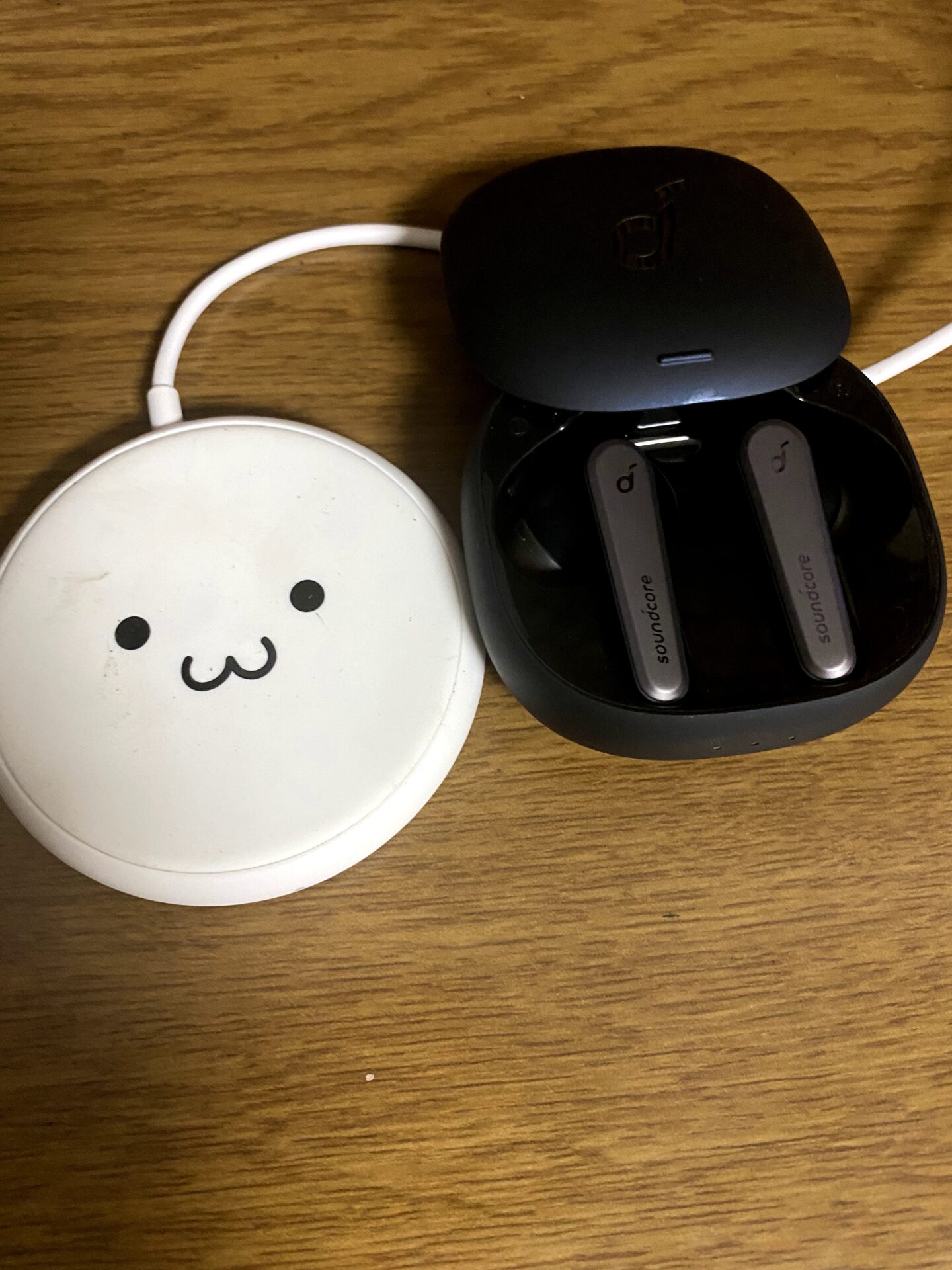 wireless_earphones